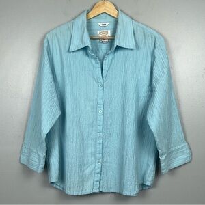 Vintage Talbots blue cotton spandex textured 3/4 sleeve button front top, large.